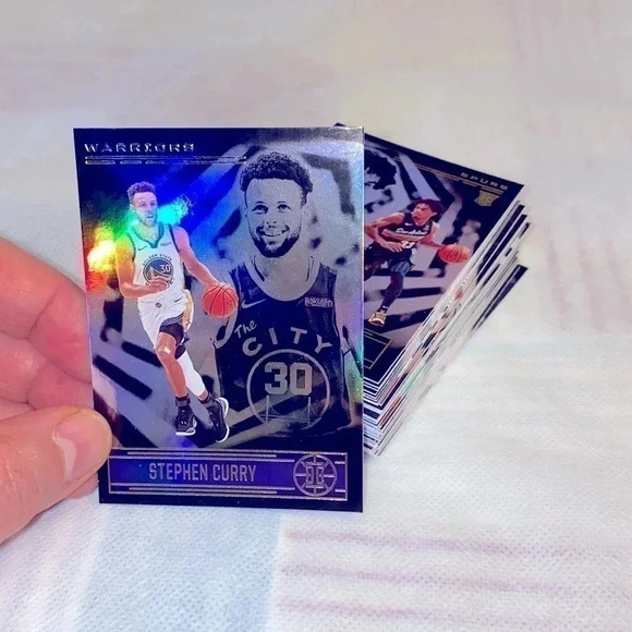 Basketball 🏀 🏀🏀Cards Huge  Collection on Sale ! 🏀🏀🏀 - Picture 1 of 8